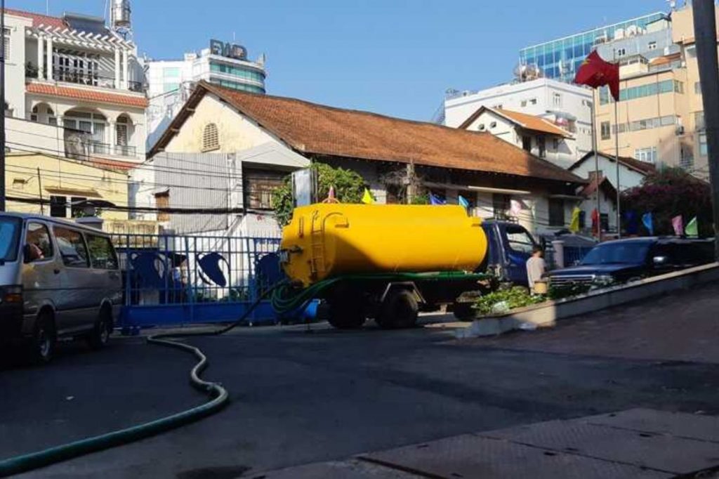 Hút hầm cầu bến cát uy tín chuyên nghiệp bảo hành 60 tháng 10 hút hầm cầu bến cát