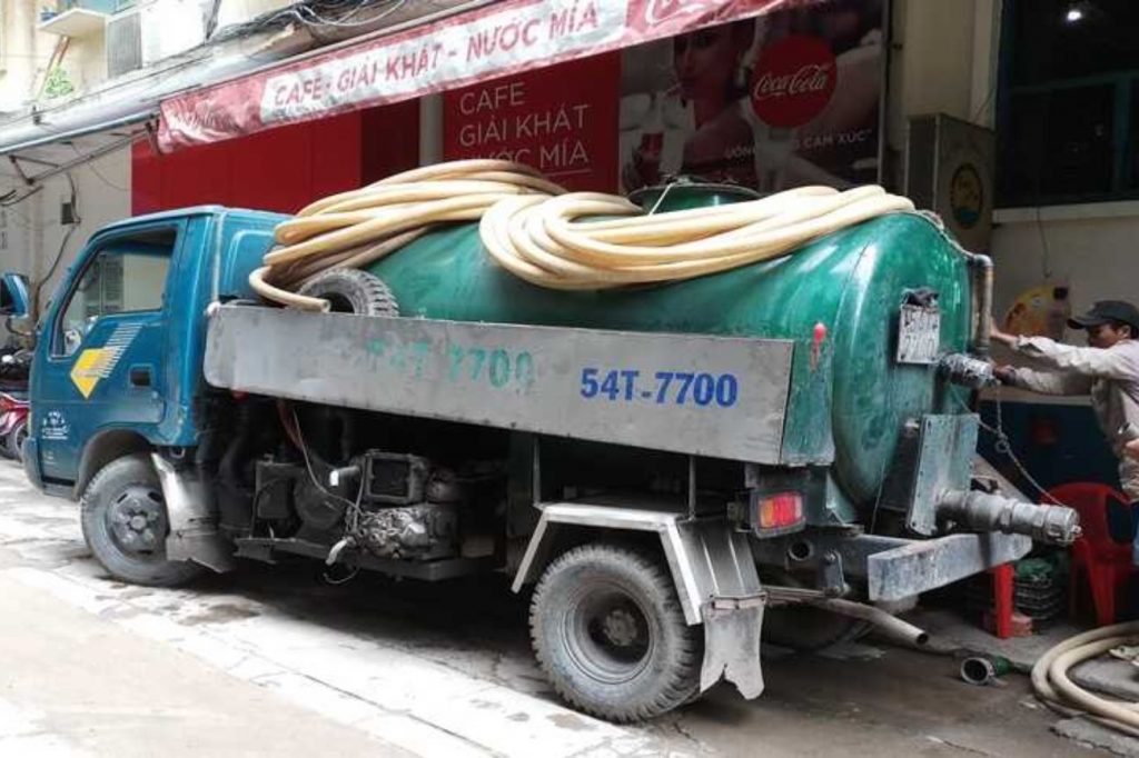 Hút hầm cầu tân uyên giá rẻ chỉ từ 200K bảo hành 60 tháng 9 hút hầm cầu tân uyên