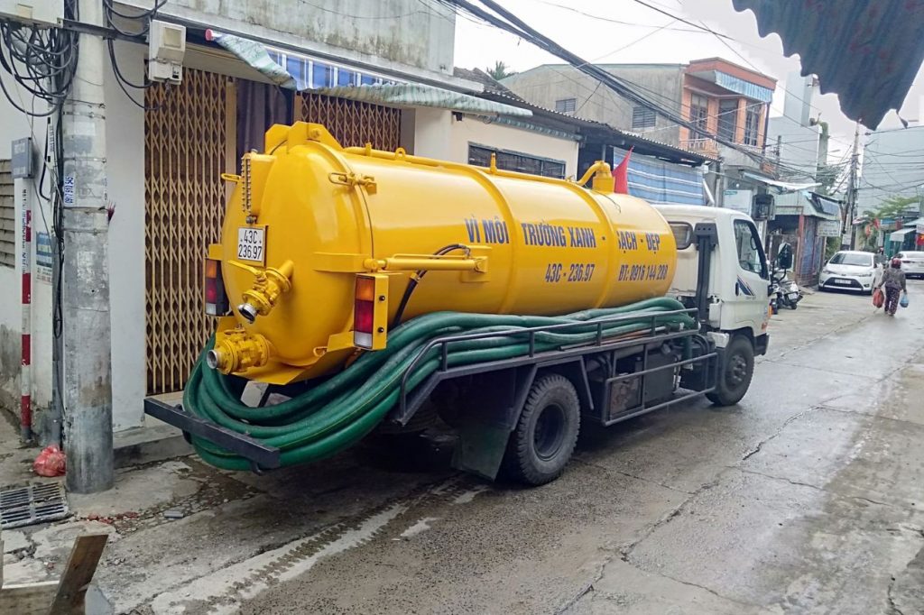 Hút hầm cầu thuận an giá rẻ chỉ từ 200K bảo hành 60 tháng 11 hút hầm cầu thuận an