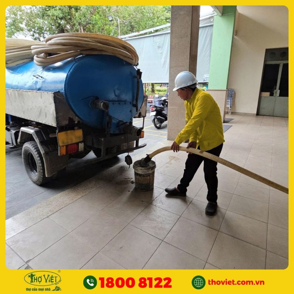 Thợ Việt chuyên hút hầm cầu hiệu quả, hỗ trợ nhanh tại nhà 1 Hút hầm cầu