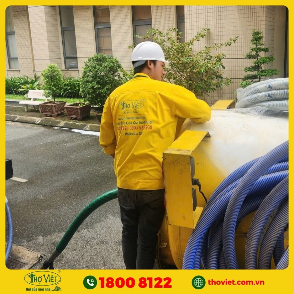 Thợ Việt chuyên hút hầm cầu hiệu quả, hỗ trợ nhanh tại nhà 2 Hút hầm cầu